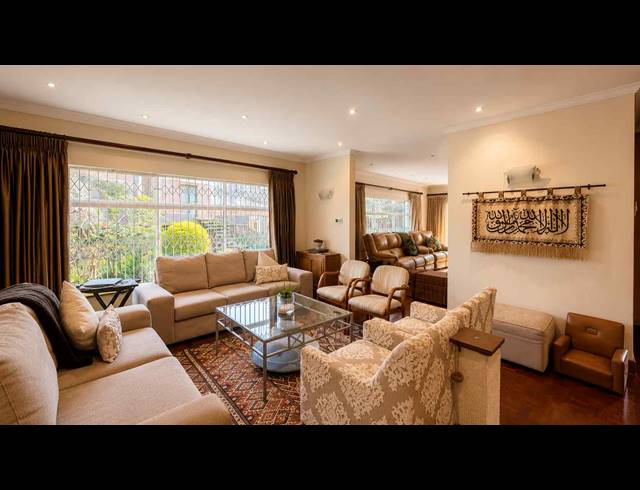 4 BEDROOM FREESTANDING FOR SALE IN SHERWOOD